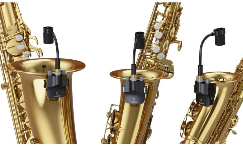 Elastic Bands to Hold Wireless Transmitter on Saxophone